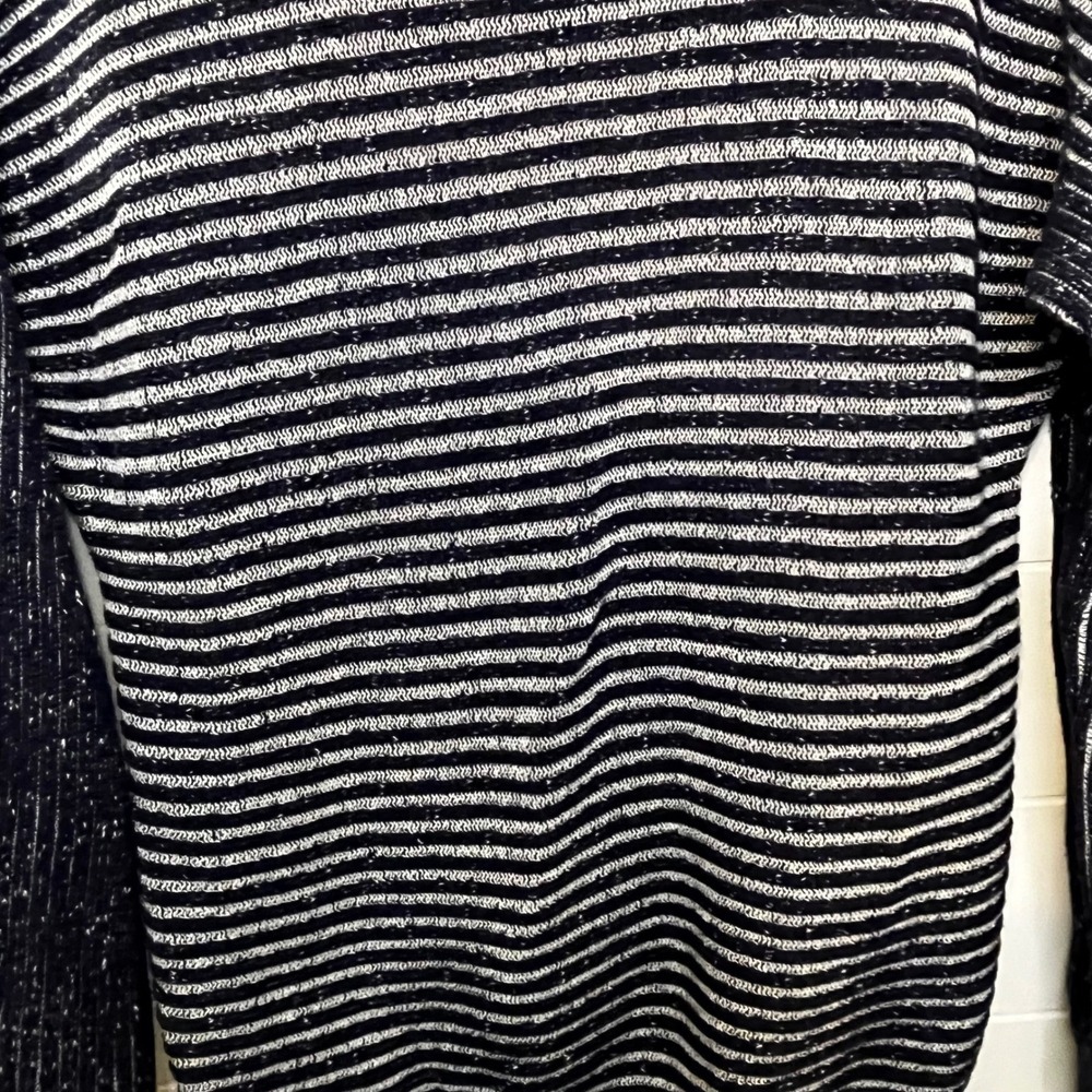 GAP Women's Striped Knit Pullover Sweater Lightweight Long Sleeve Casual Top - Picture 7 of 8
